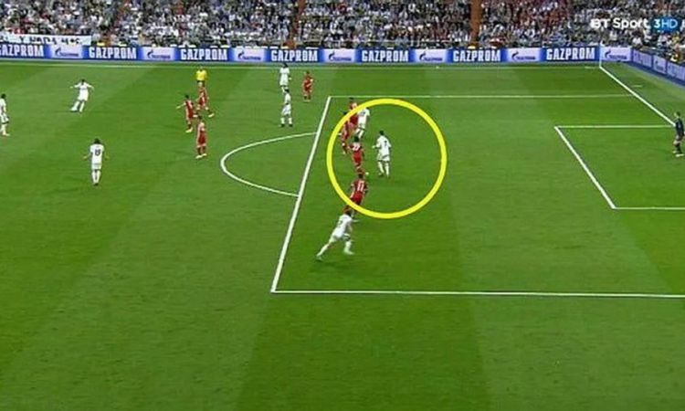 Sự có mặt hay vắng mặt của các cầu thủ chủ chốt có thể ảnh hưởng đến số lần việt vị trong trận đấu